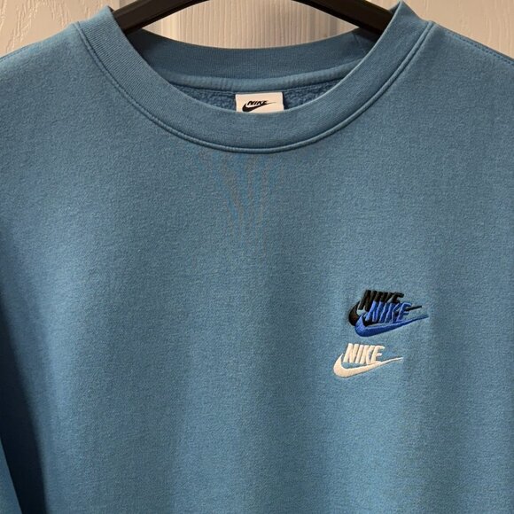 Nike Sport Essentials+ Multi Logo Dutch Blue Crewneck Sweatshirt -Large - Picture 2 of 7